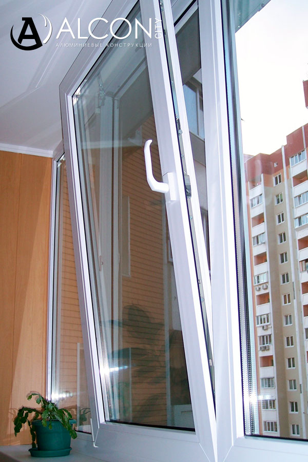 Поворотно-откидные алюминиевые окна в Звенигороде